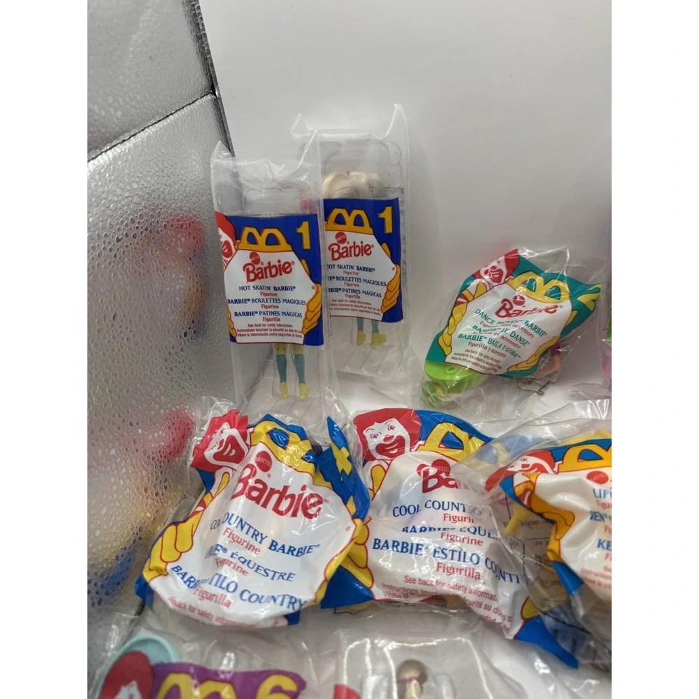 VINTAGE 1994 McDonald's Happy Meal Toys BARBIE Complete set of 8 UNOPENED